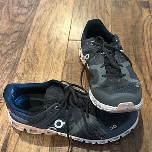 Grey/White/Pink, Women’s OnClouds